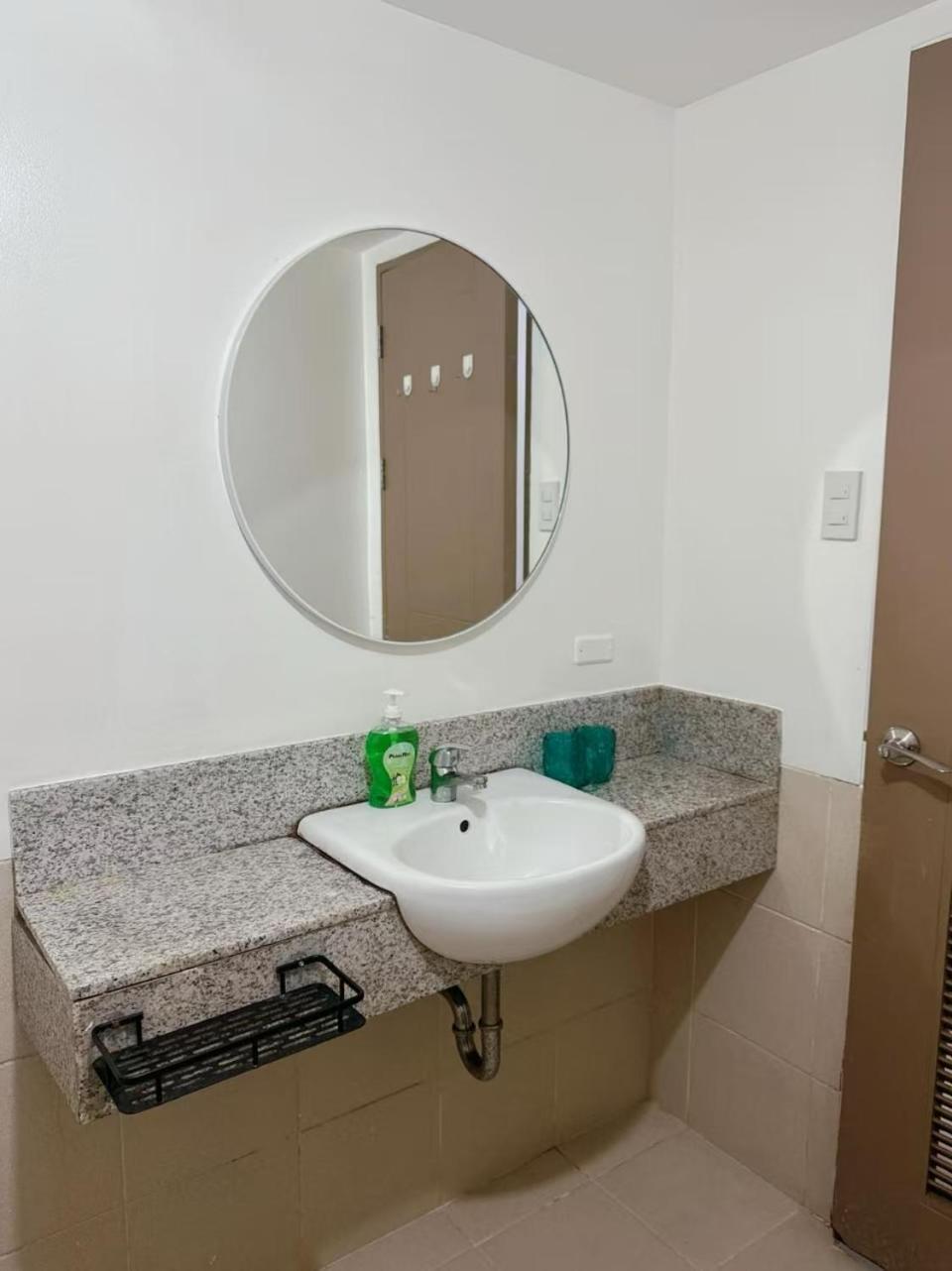 Alea Residence 21 Las Pinas Exterior photo